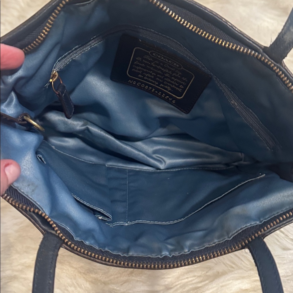 Vintage Coach Signature Denim Tote Bag Navy
Women's Tote Bag . - Picture 9 of 11